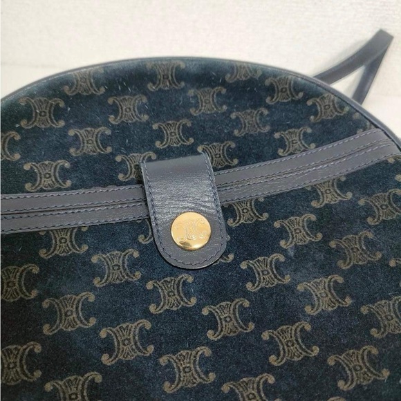 Celine Crossbody in good Condition!! - Picture 15 of 16